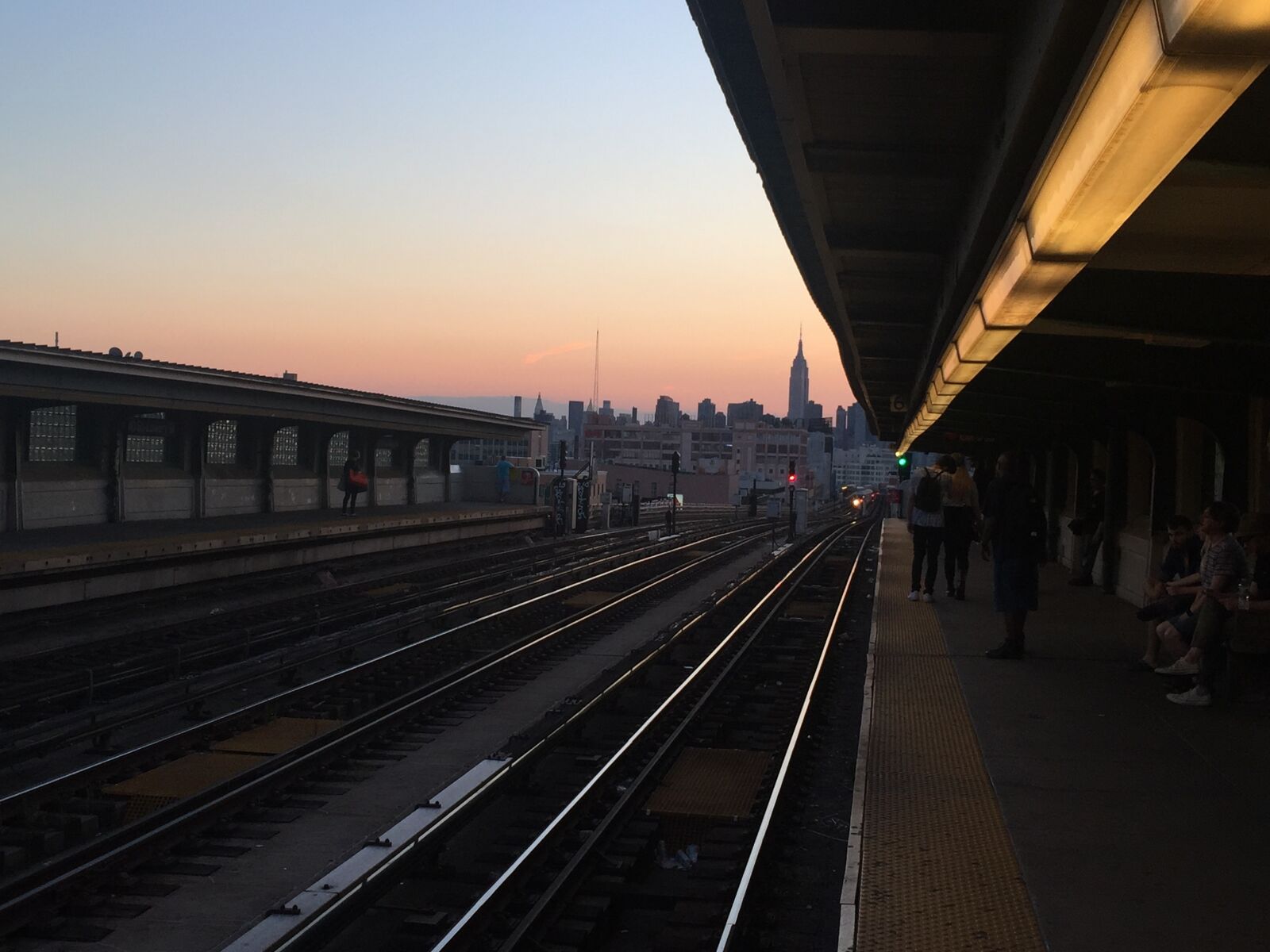iPhone 6 Plus back camera 4.15mm f/2.2 sample photo. City, nyc, queens, skyline photography
