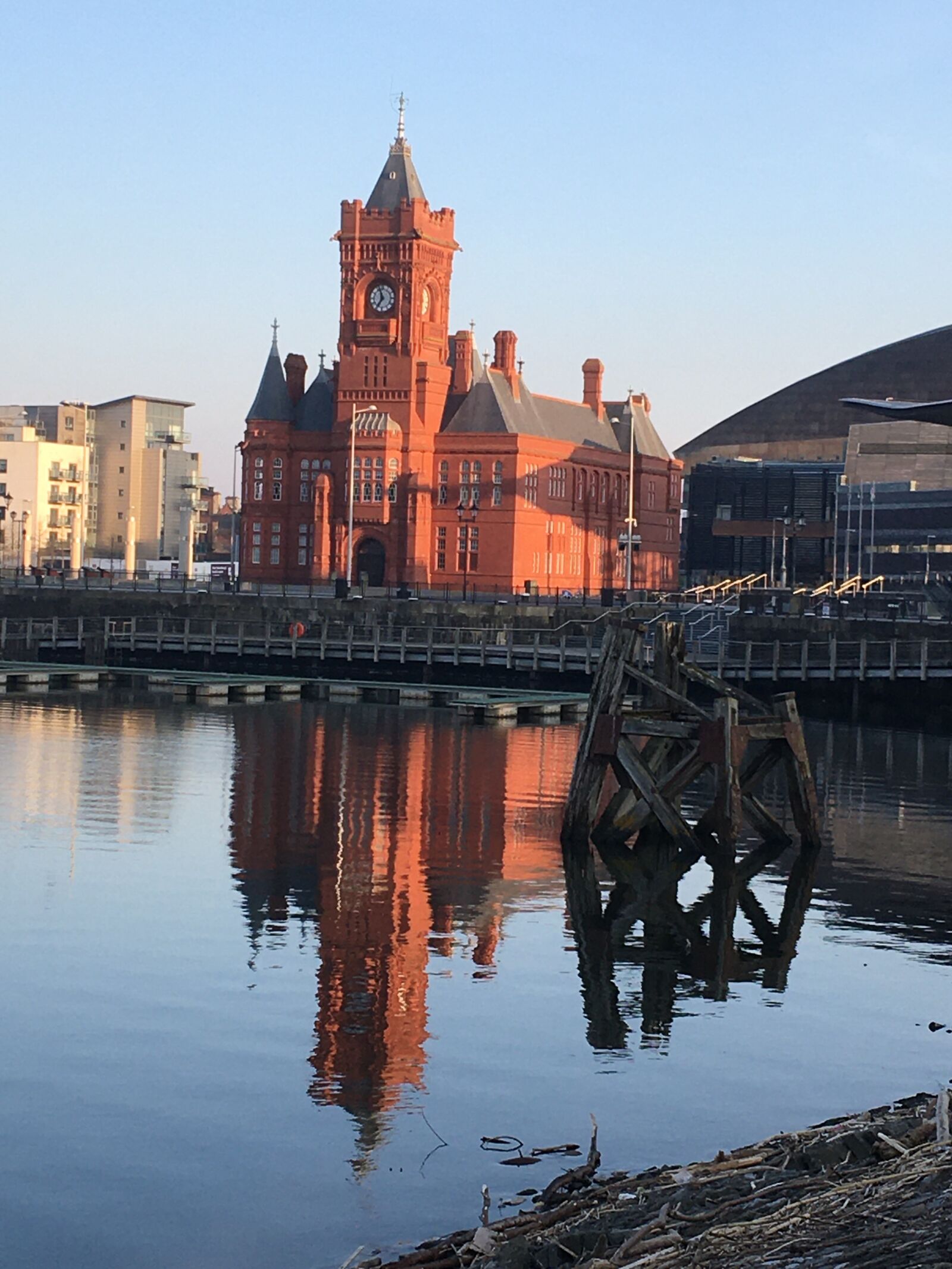iPhone 6s Plus back camera 4.15mm f/2.2 sample photo. Cardiff, pierhead, cardiff bay photography