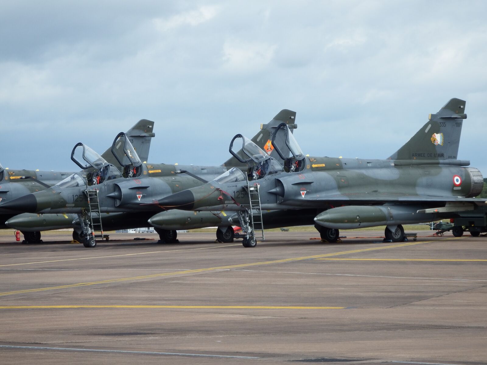Fujifilm FinePix SL1000 sample photo. Mirage, fighter, jet photography