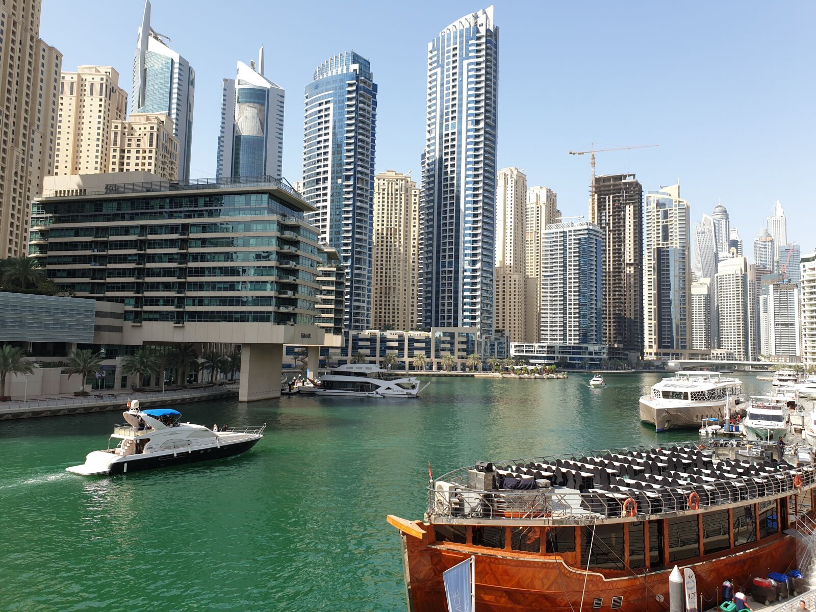 Samsung Galaxy S9 sample photo. Dubai, emirates, skyscraper photography