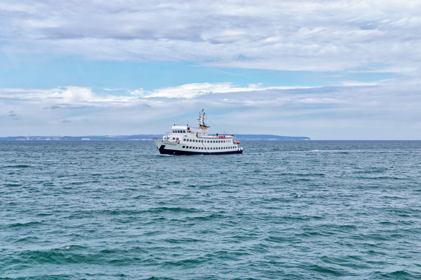 Sony a6000 + Sigma 30mm F2.8 EX DN sample photo. Sea, waters, ocean photography