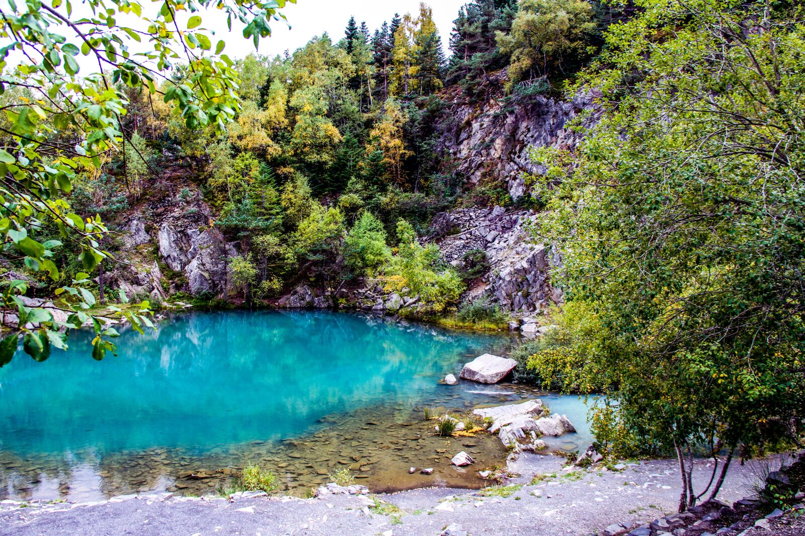 Canon EOS 7D sample photo. Blue lake, high-loire, auvergne photography