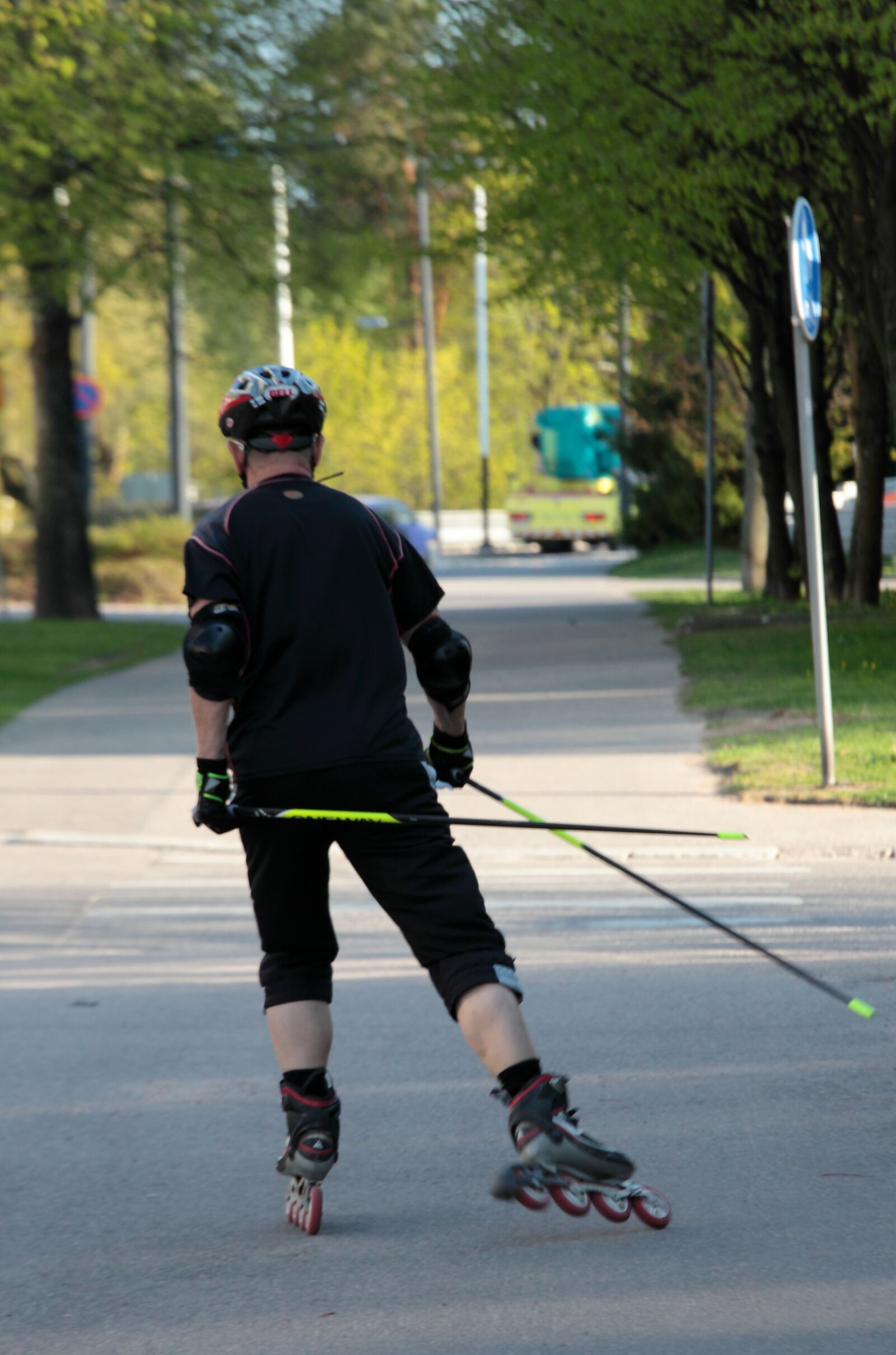 Canon EOS 5D Mark II sample photo. Inline skating, summer, summer photography