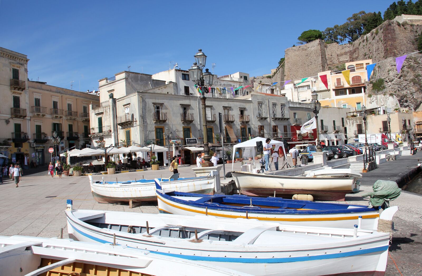 Canon EOS 550D (EOS Rebel T2i / EOS Kiss X4) sample photo. Lipari, island, aeolian islands photography