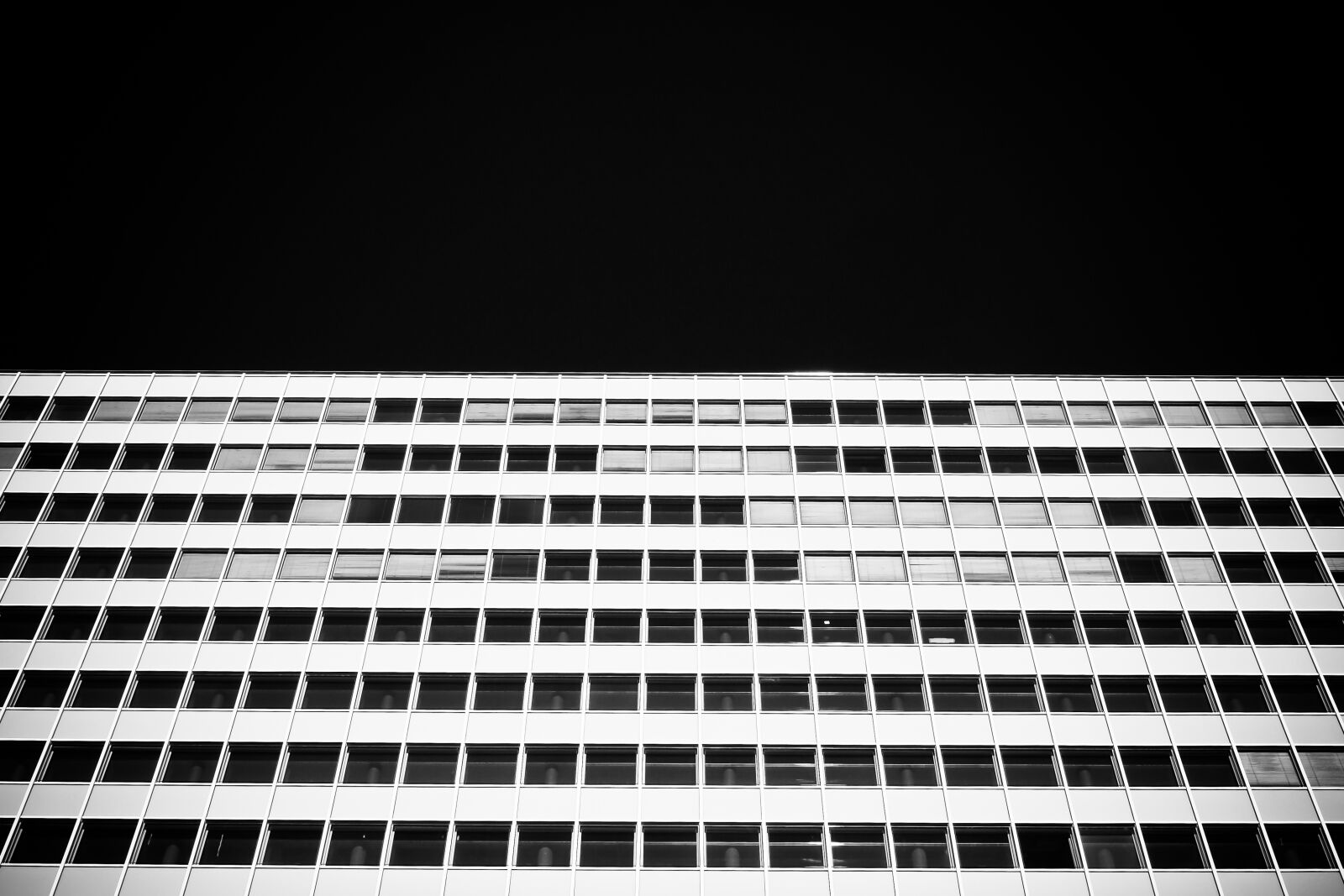 Olympus OM-D E-M10 sample photo. Architecture, modern, building photography