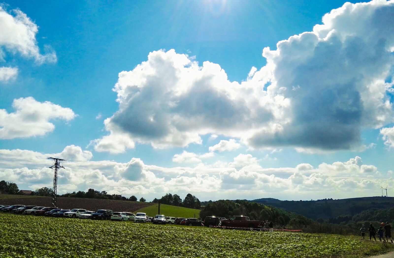 HUAWEI P8 sample photo. Cars, clouds, fall, field photography