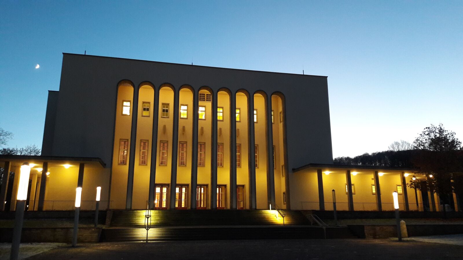 Samsung Galaxy A5(2016) sample photo. Oetker hall, bielefeld, hall photography