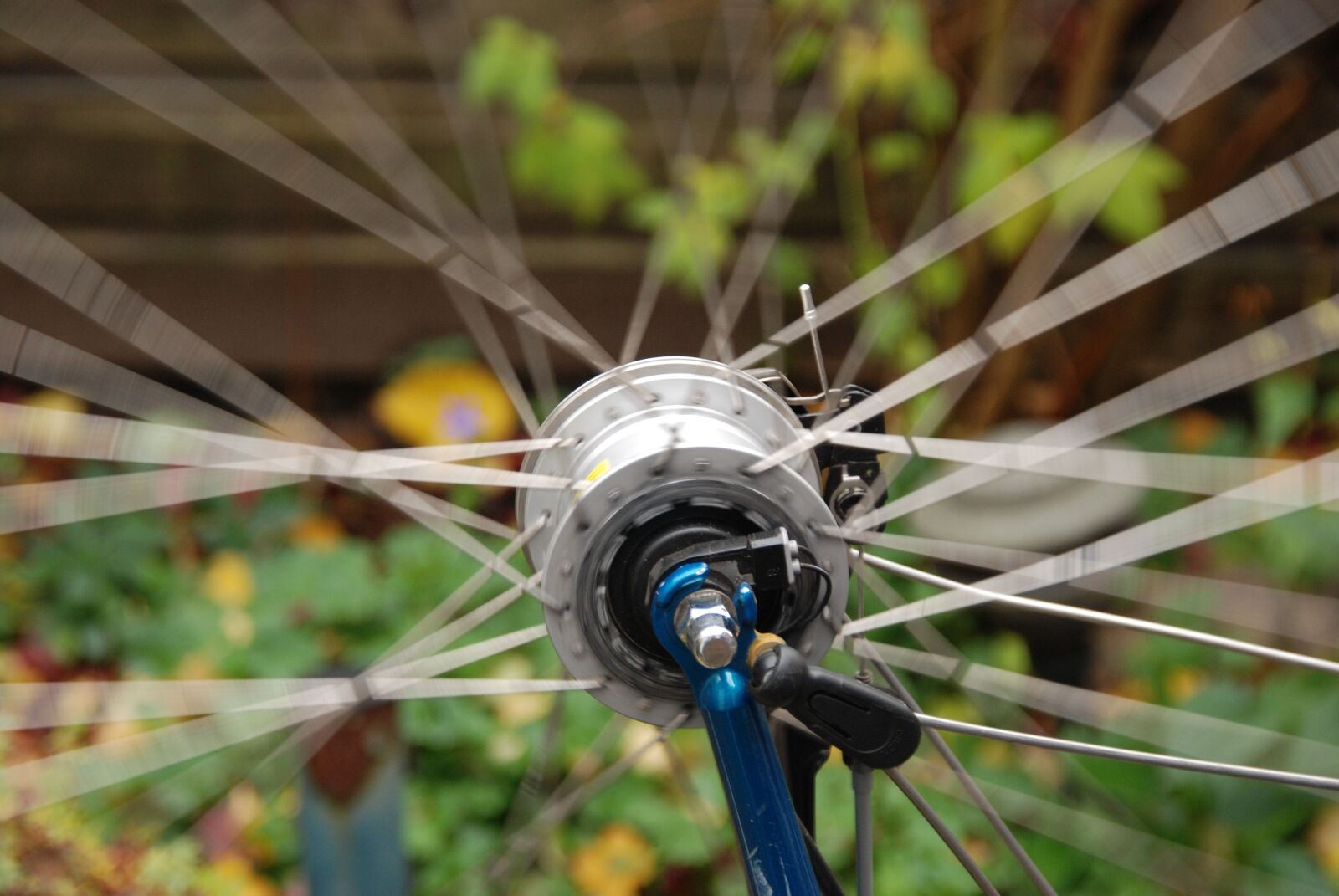 Nikon D80 sample photo. Bicycle, wheel, motion photography