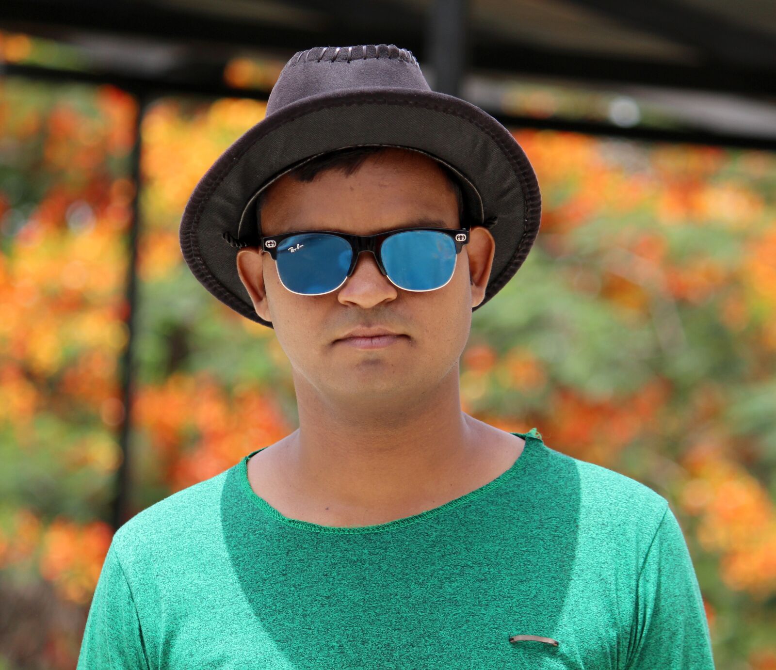 Canon EOS 700D (EOS Rebel T5i / EOS Kiss X7i) sample photo. Boy, thinking, thought photography