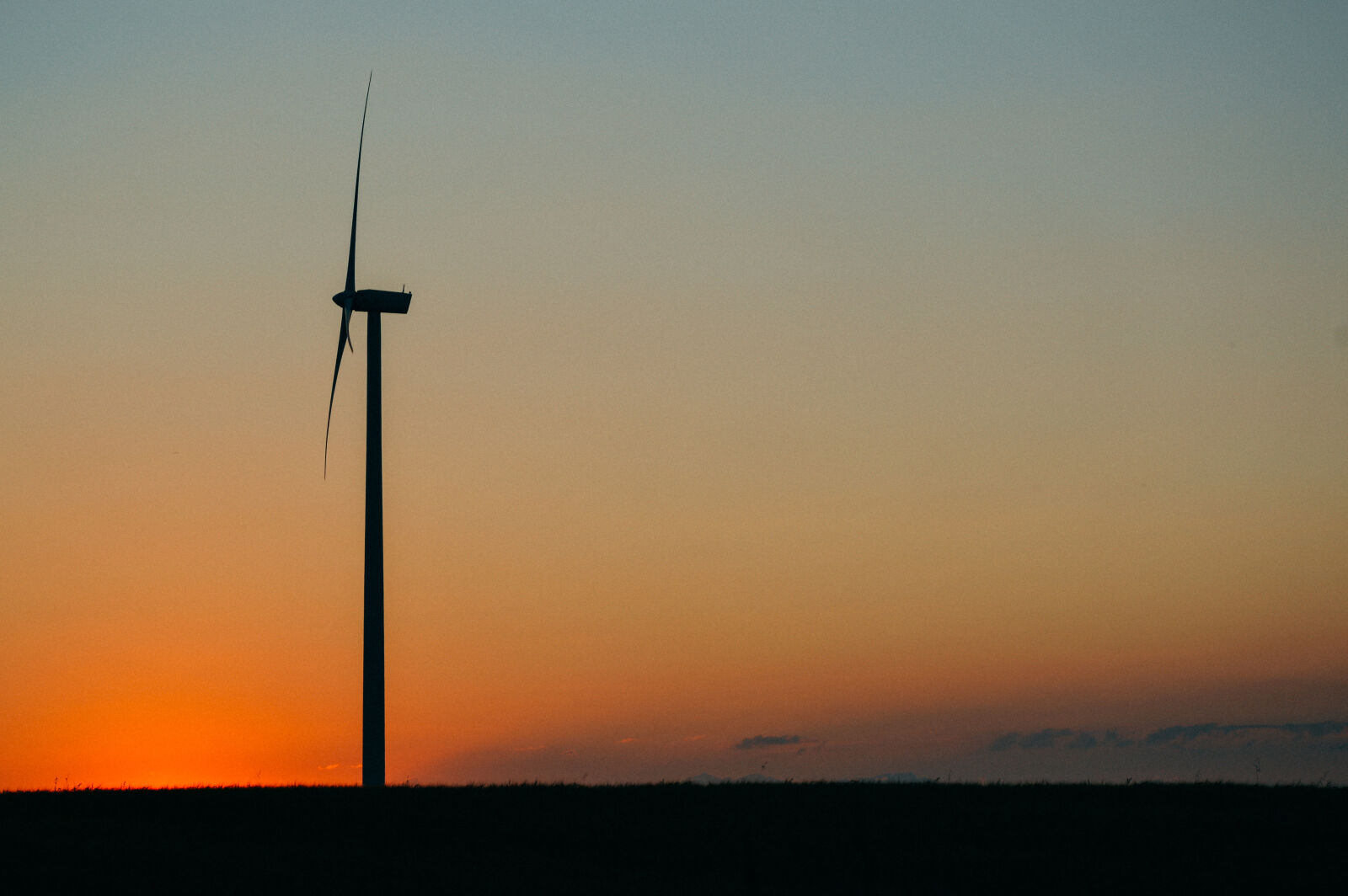 Nikon D3200 sample photo. Sunset, wind, wind, farm photography