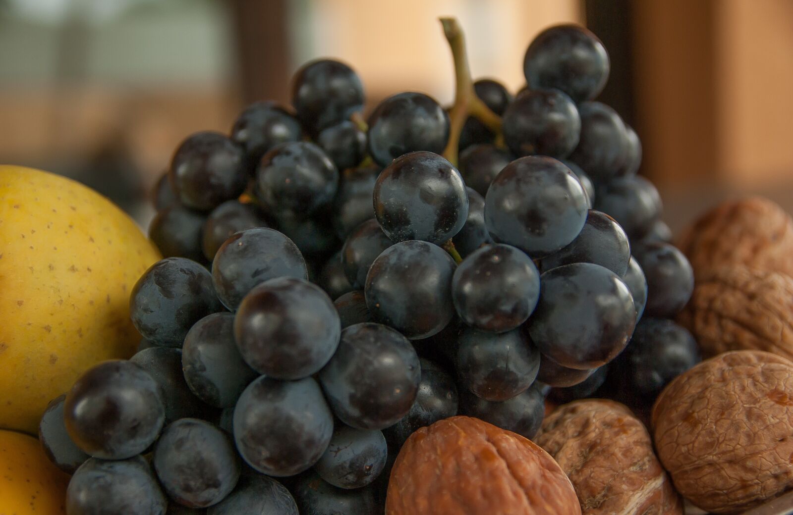 Pentax K10D sample photo. Grape, bunch of grapes photography