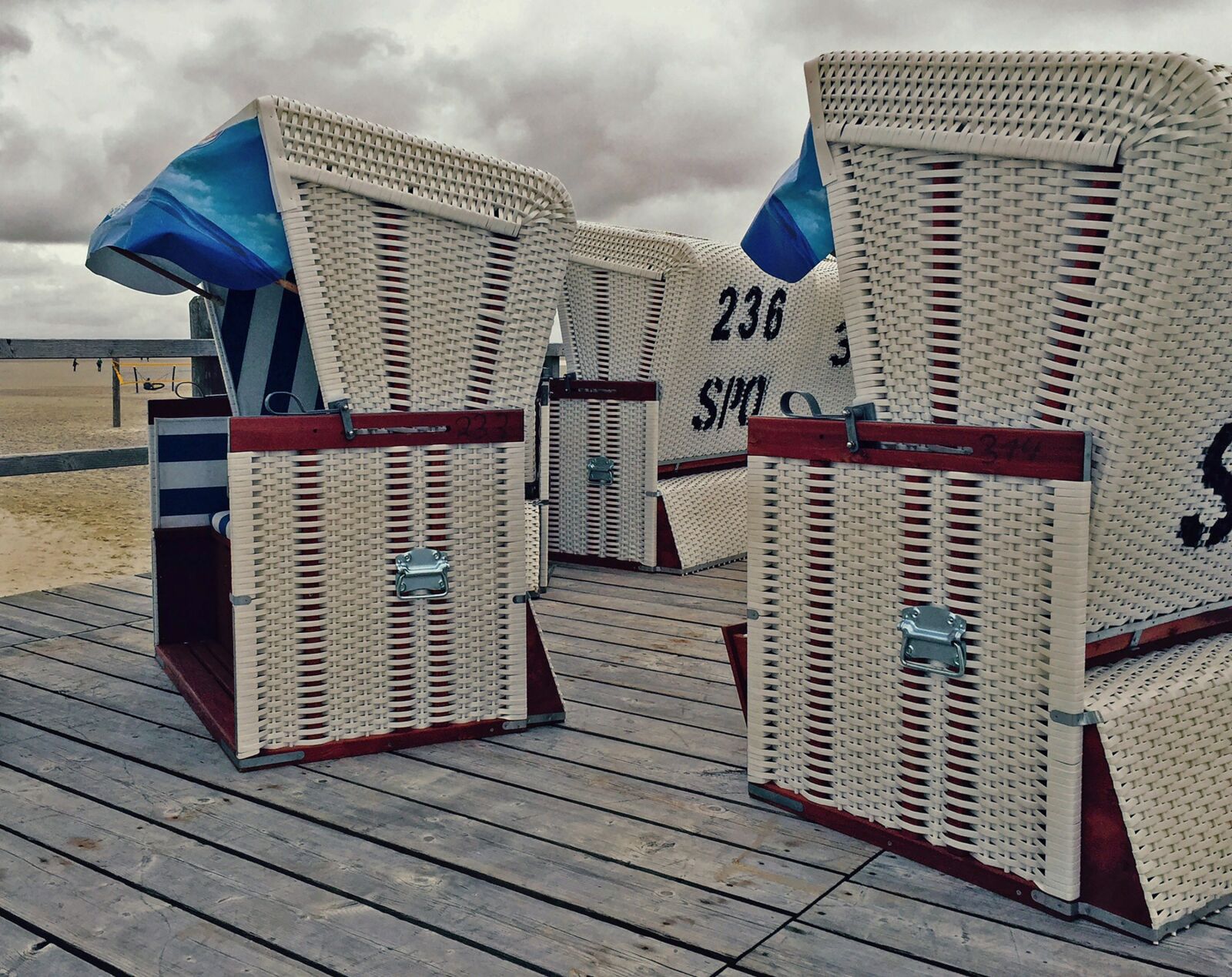 Apple iPhone 6 sample photo. Beach chair, north sea photography