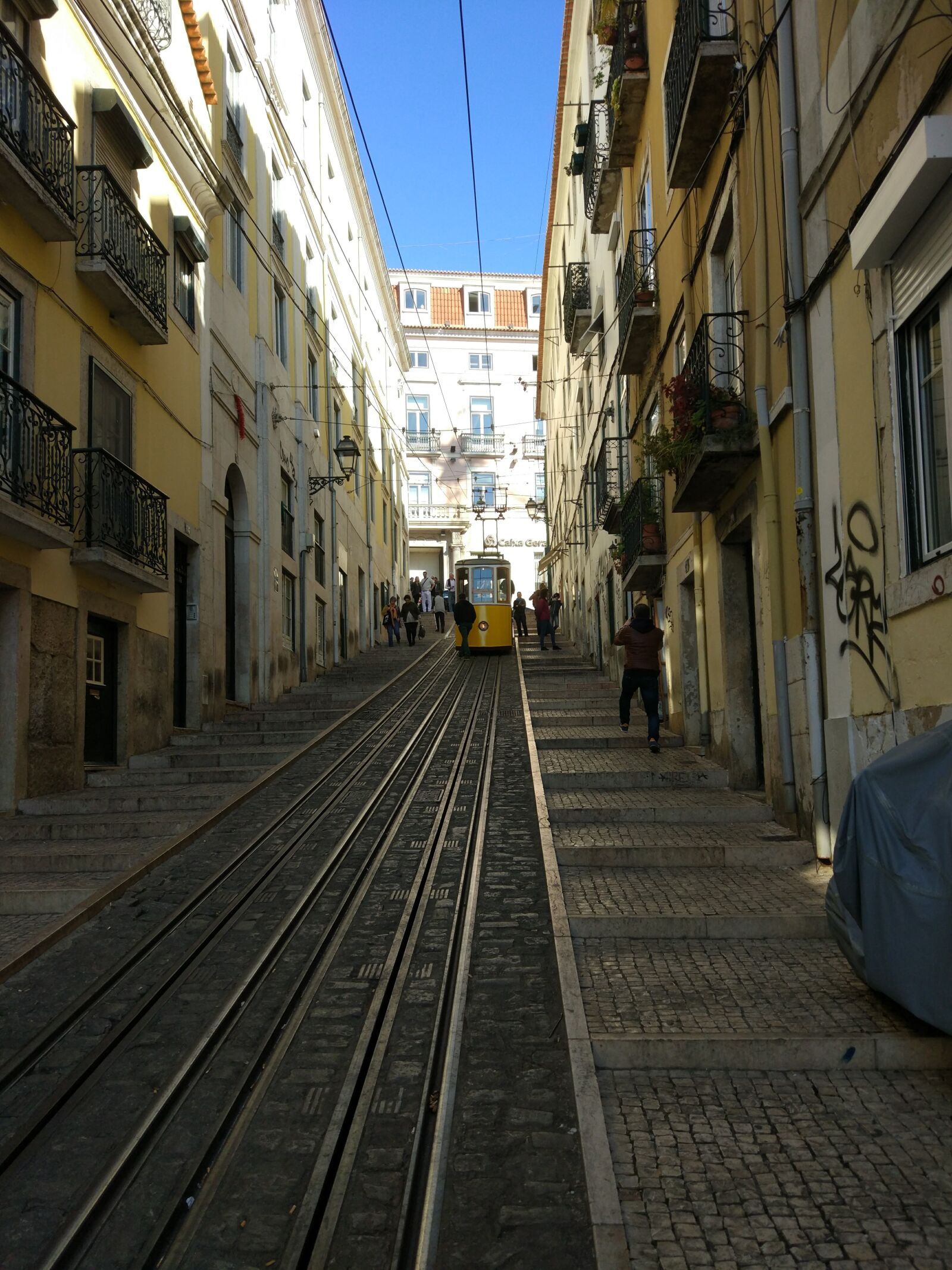 Xiaomi MI 5 sample photo. Lisbon, tram, portugal photography