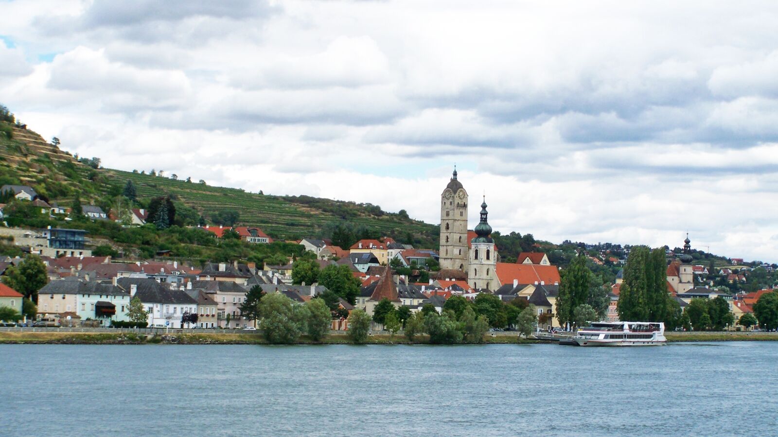 Kodak EASYSHARE ZD710 ZOOM DIGITAL CAMERA sample photo. Landscape, krems, danube photography