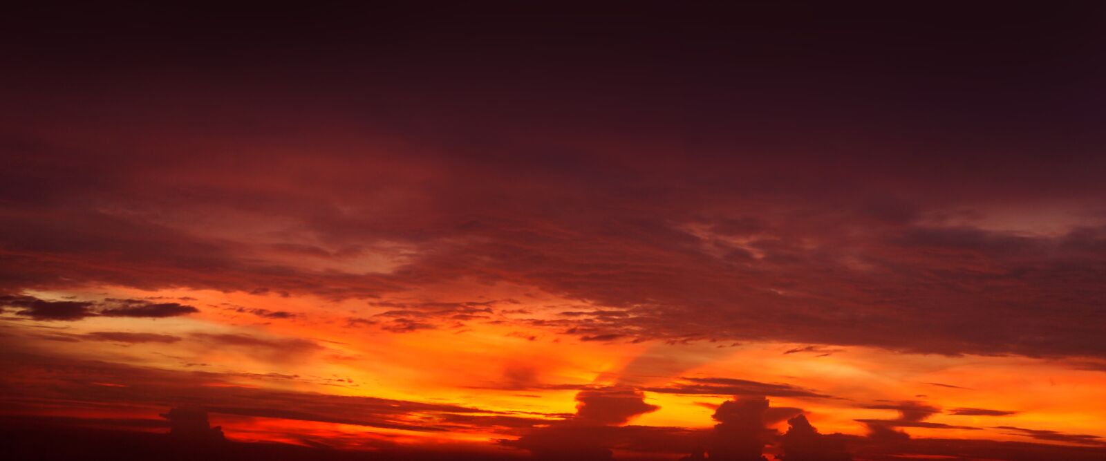 Sony Alpha NEX-F3 + Sony E 18-55mm F3.5-5.6 OSS sample photo. Sky, brilliant, dusk photography