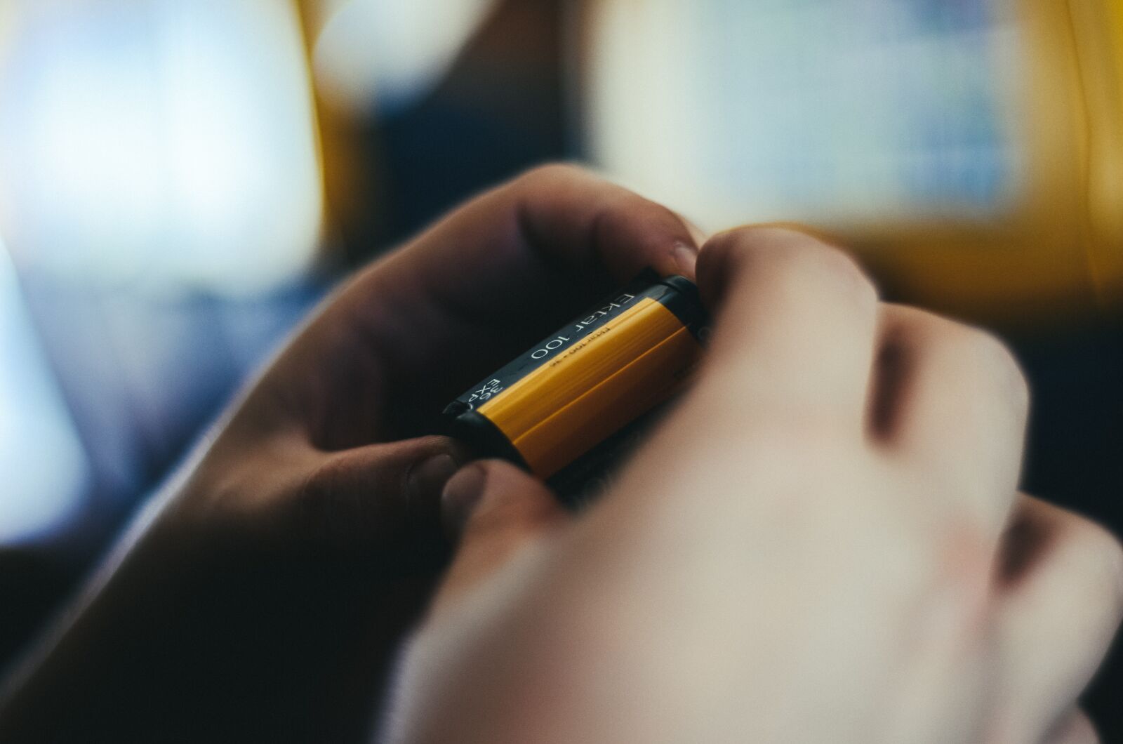 Nikon D7000 sample photo. Blur, close-up, ektar 100 photography
