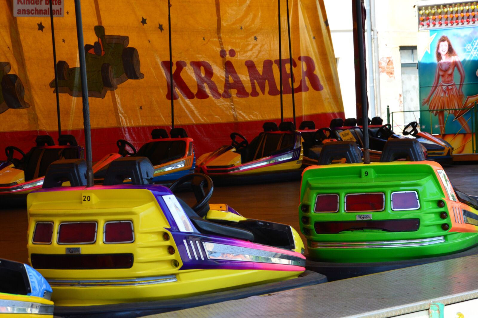 Nikon D3200 sample photo. Bumper cars, festival, carnies photography