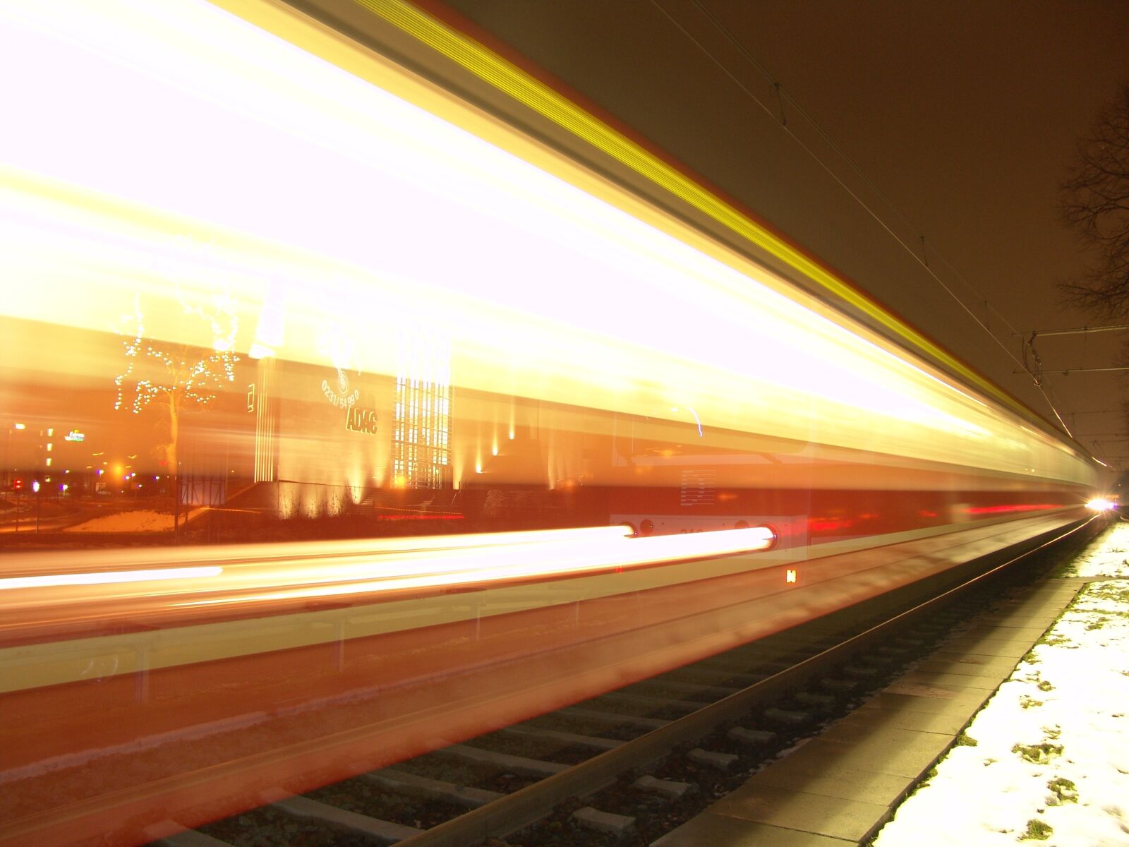 Sony DSC-F828 sample photo. Glow, long exposure, drive photography