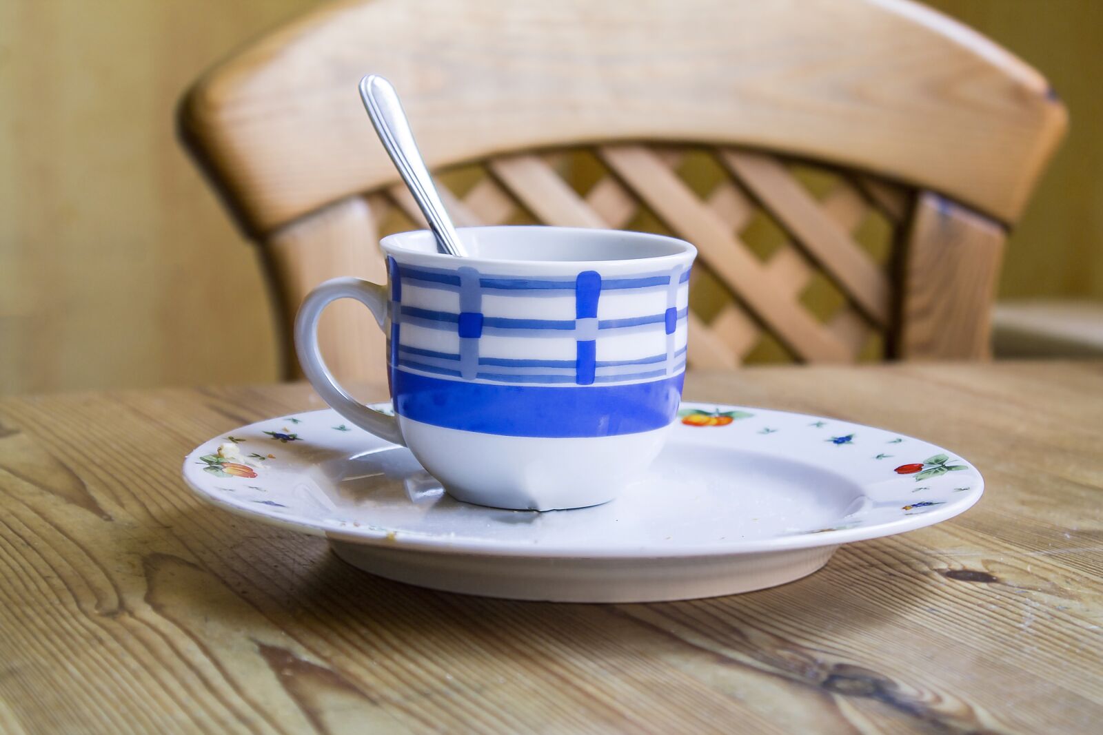 Canon EOS 1100D (EOS Rebel T3 / EOS Kiss X50) sample photo. Cup, tee, table photography