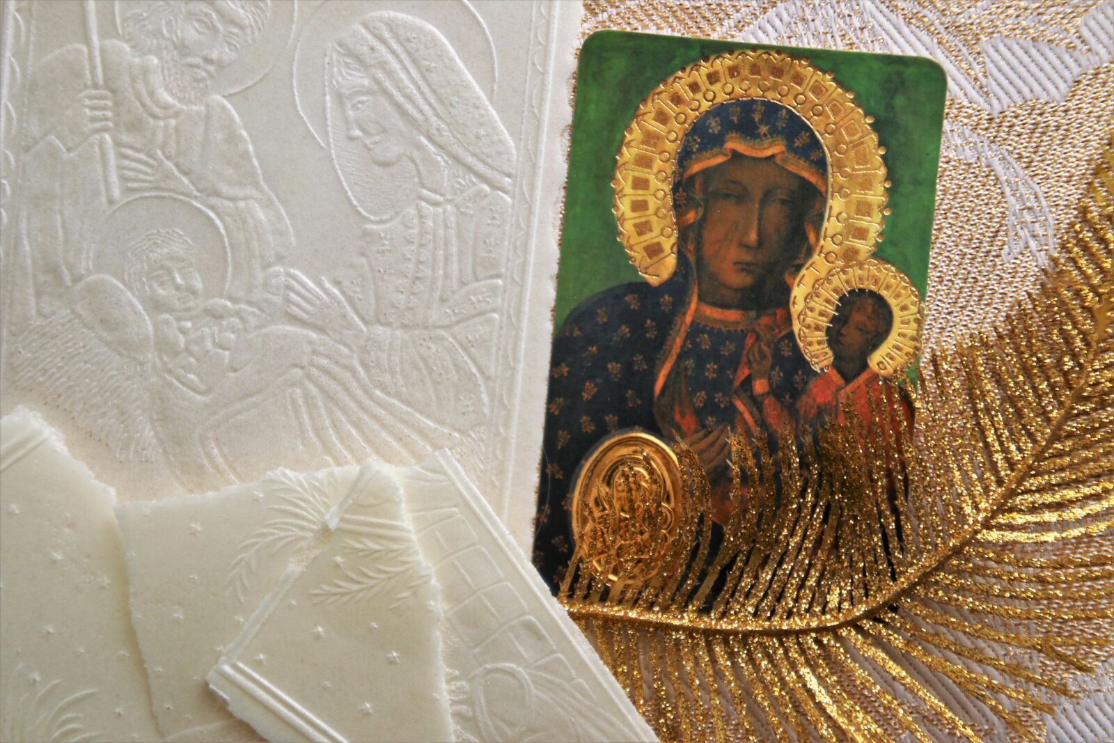 Canon EOS 80D sample photo. Faith, christmas, reconciliation photography