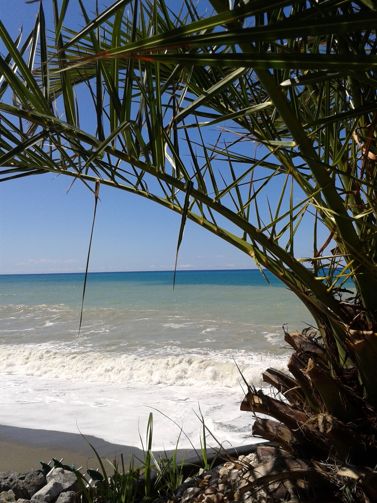 Samsung Galaxy S3 Mini sample photo. Sea, beach, italy photography