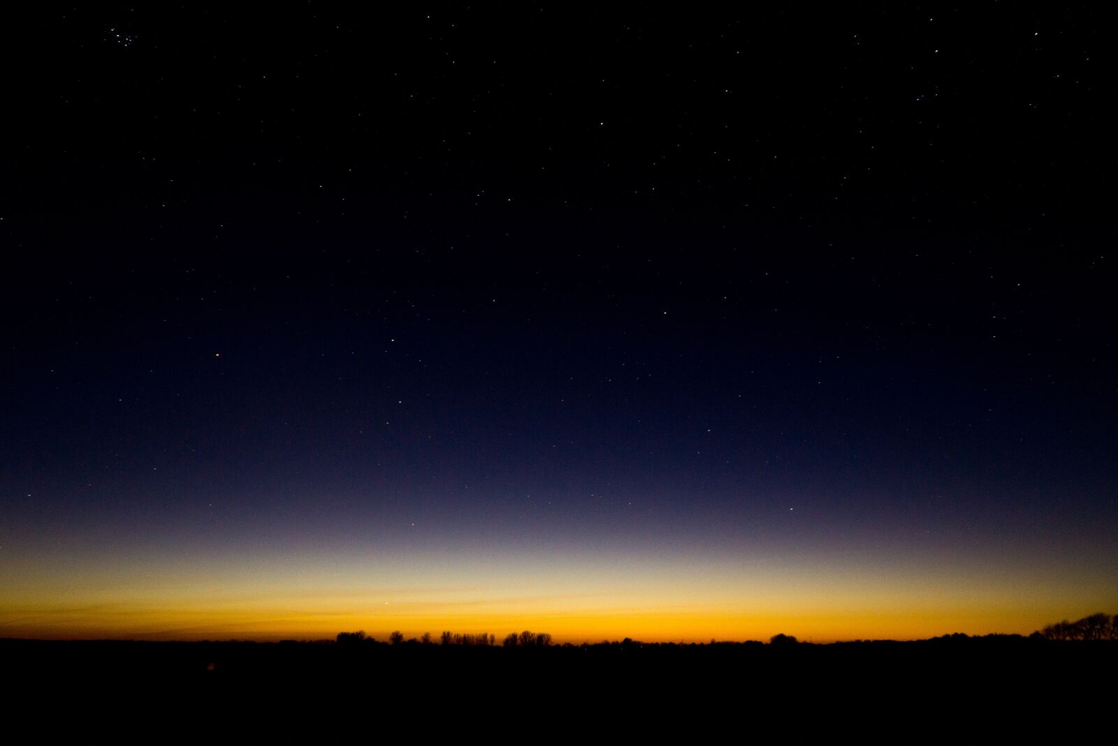 Sony a6000 + Sony E PZ 18-105mm F4 G OSS sample photo. At night, sky, mood photography