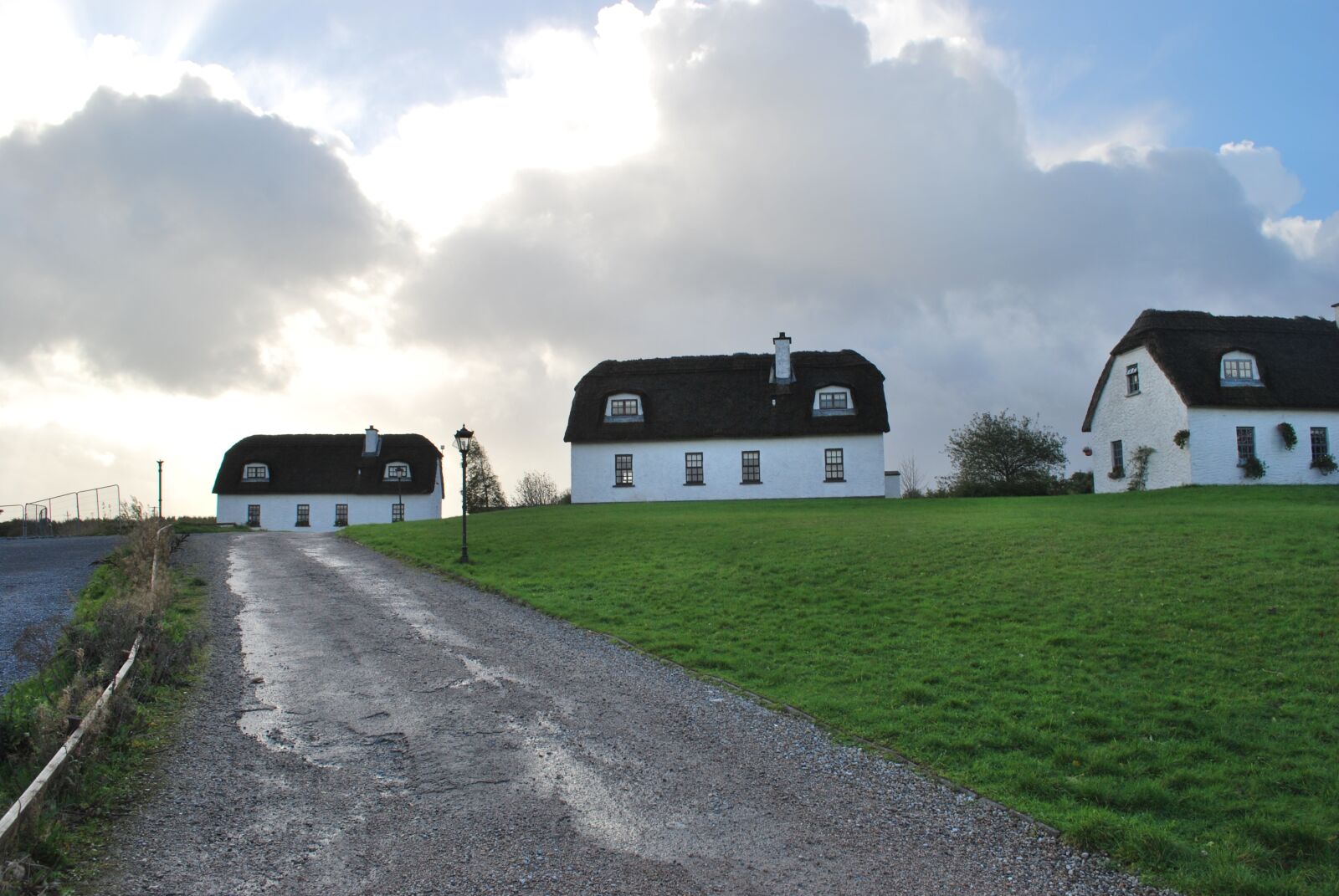 Nikon D60 sample photo. Thatched roof, ireland, cottage photography