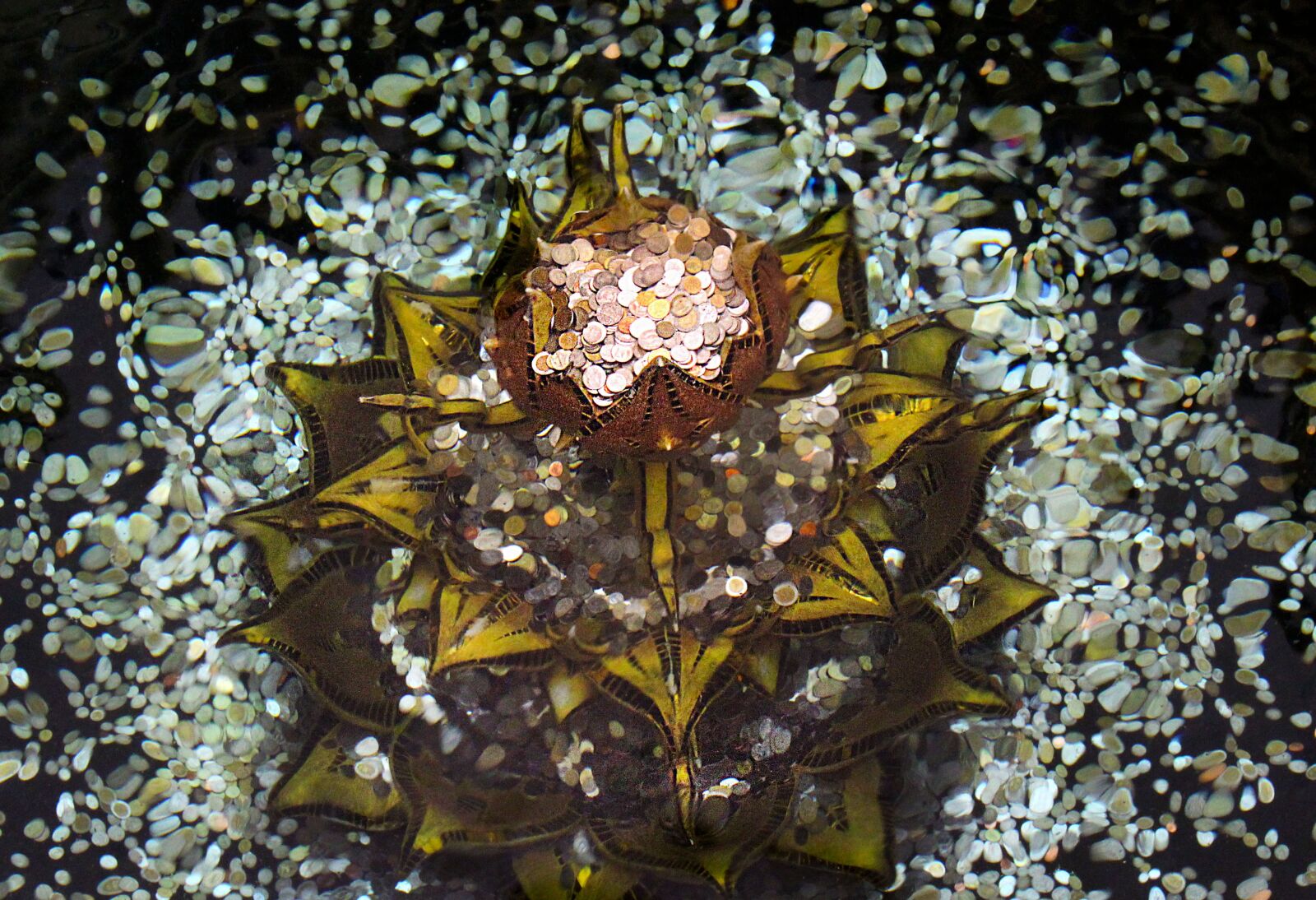 Canon EOS 700D (EOS Rebel T5i / EOS Kiss X7i) sample photo. Pattern, wishing well, design photography