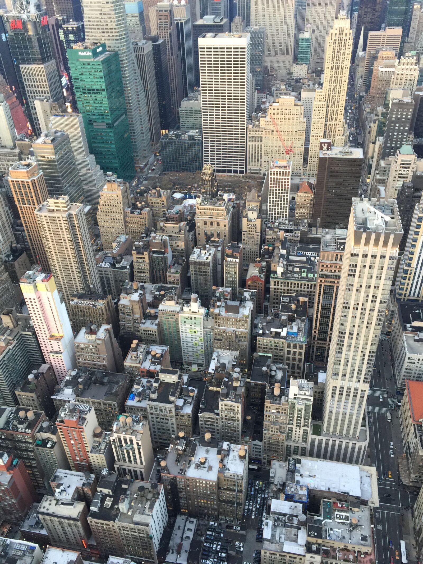 iPhone 6 Plus back camera 4.15mm f/2.2 sample photo. Buildings, city, scape, new photography