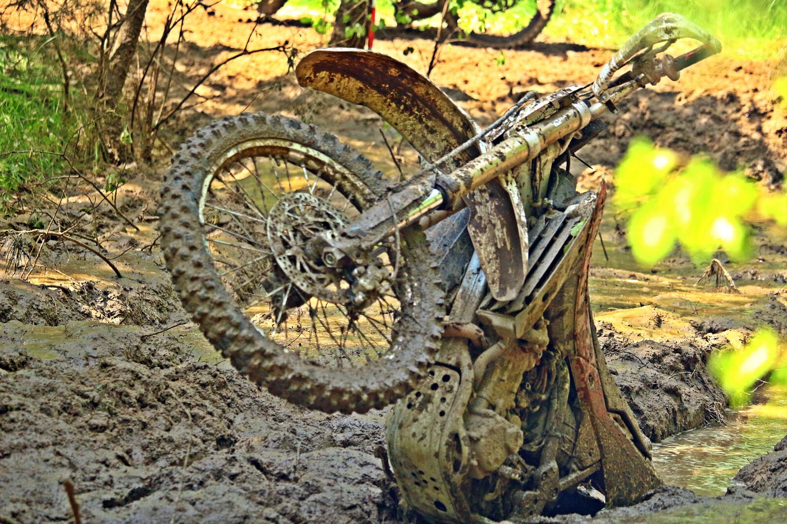 Canon EOS 100D (EOS Rebel SL1 / EOS Kiss X7) sample photo. Motocross, mud, bike photography