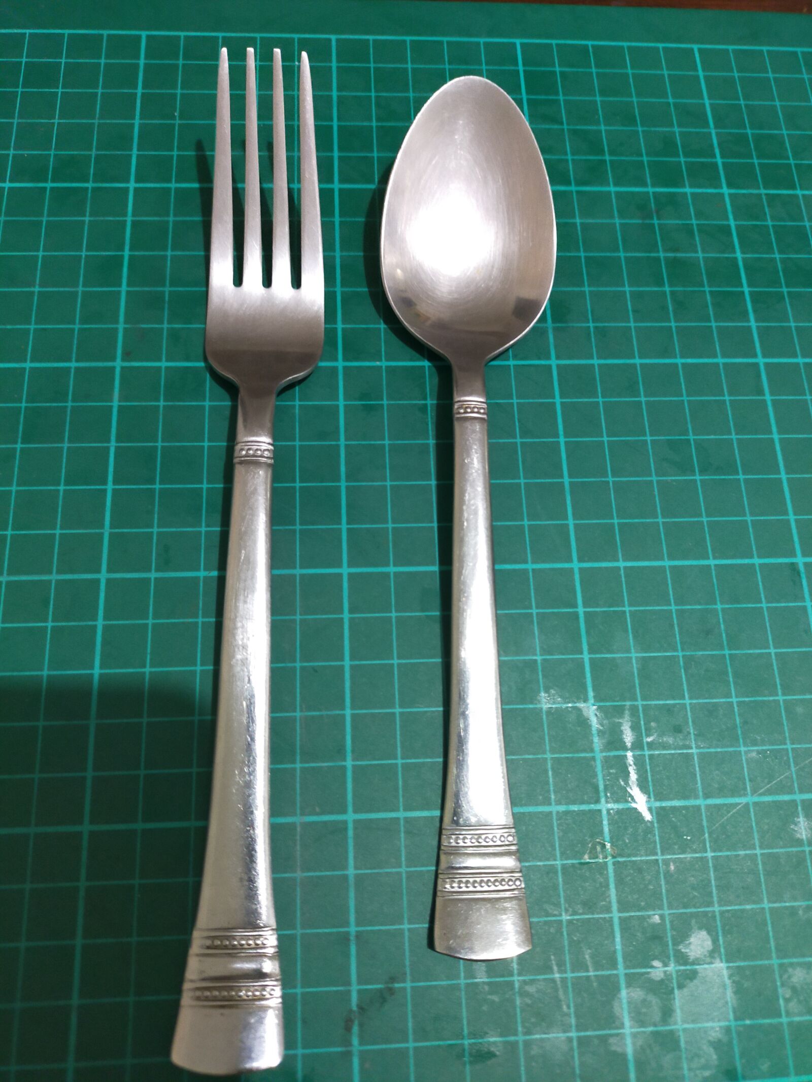 OPPO A9 2020 sample photo. Silver, spoon, fork photography