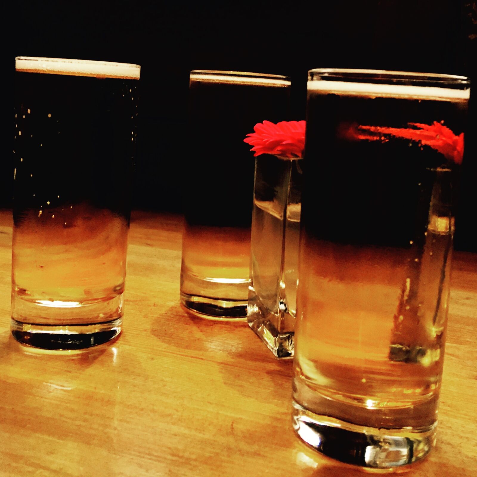 Apple iPhone 6s sample photo. Drink, friends, dark photography