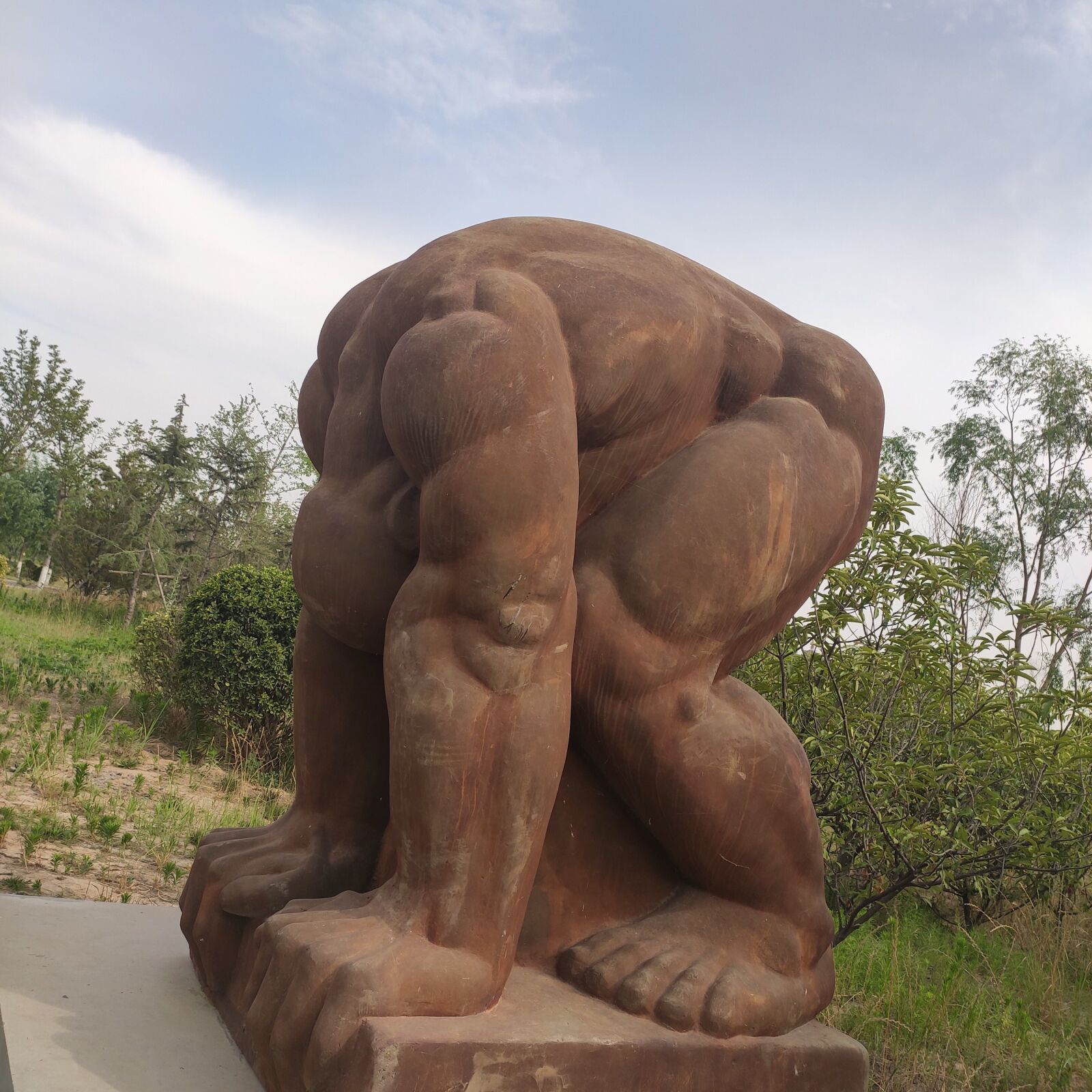 Xiaomi Redmi Note 7 Pro sample photo. Power, giant, sculpture photography