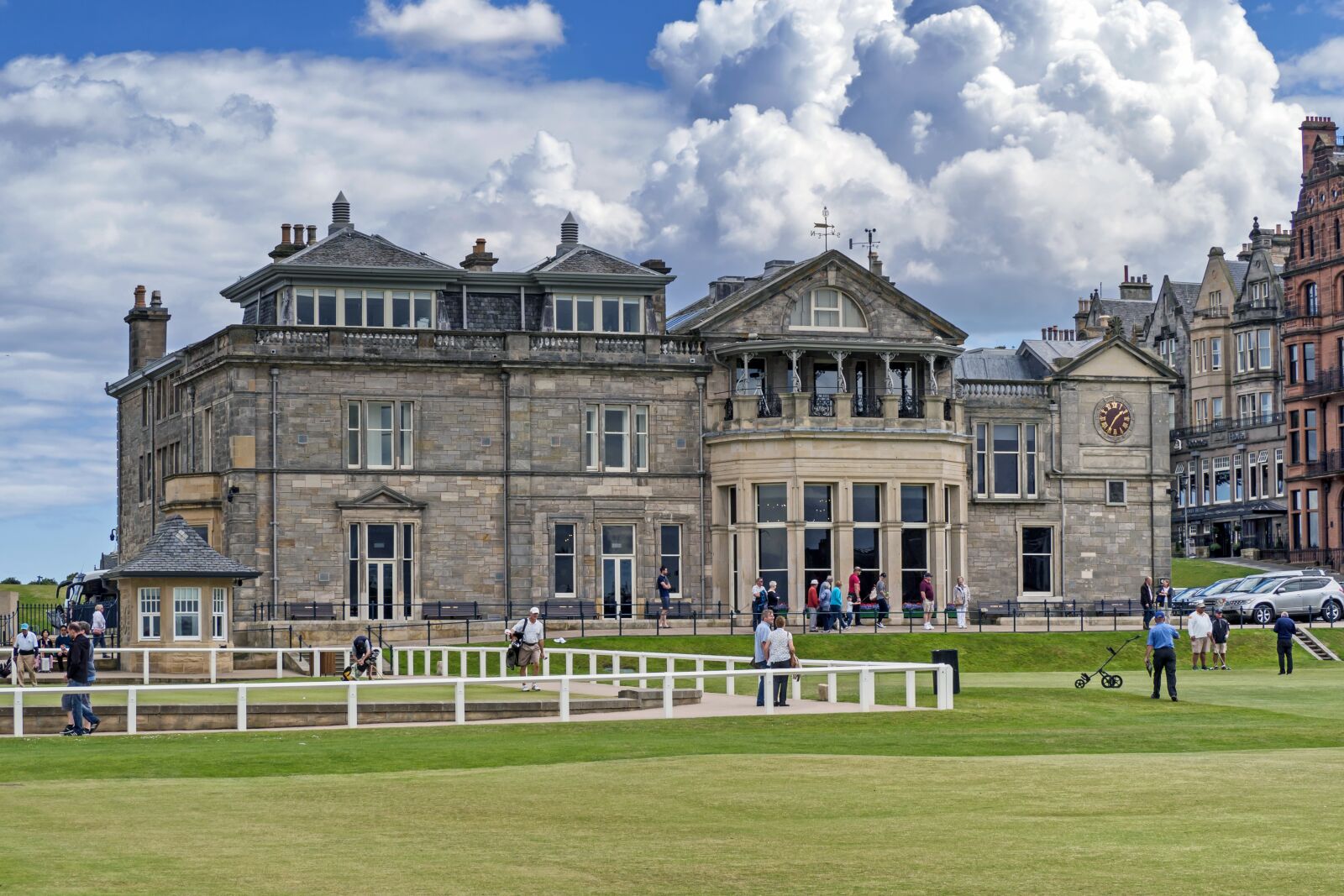 Olympus OM-D E-M10 sample photo. St andrews, old course photography