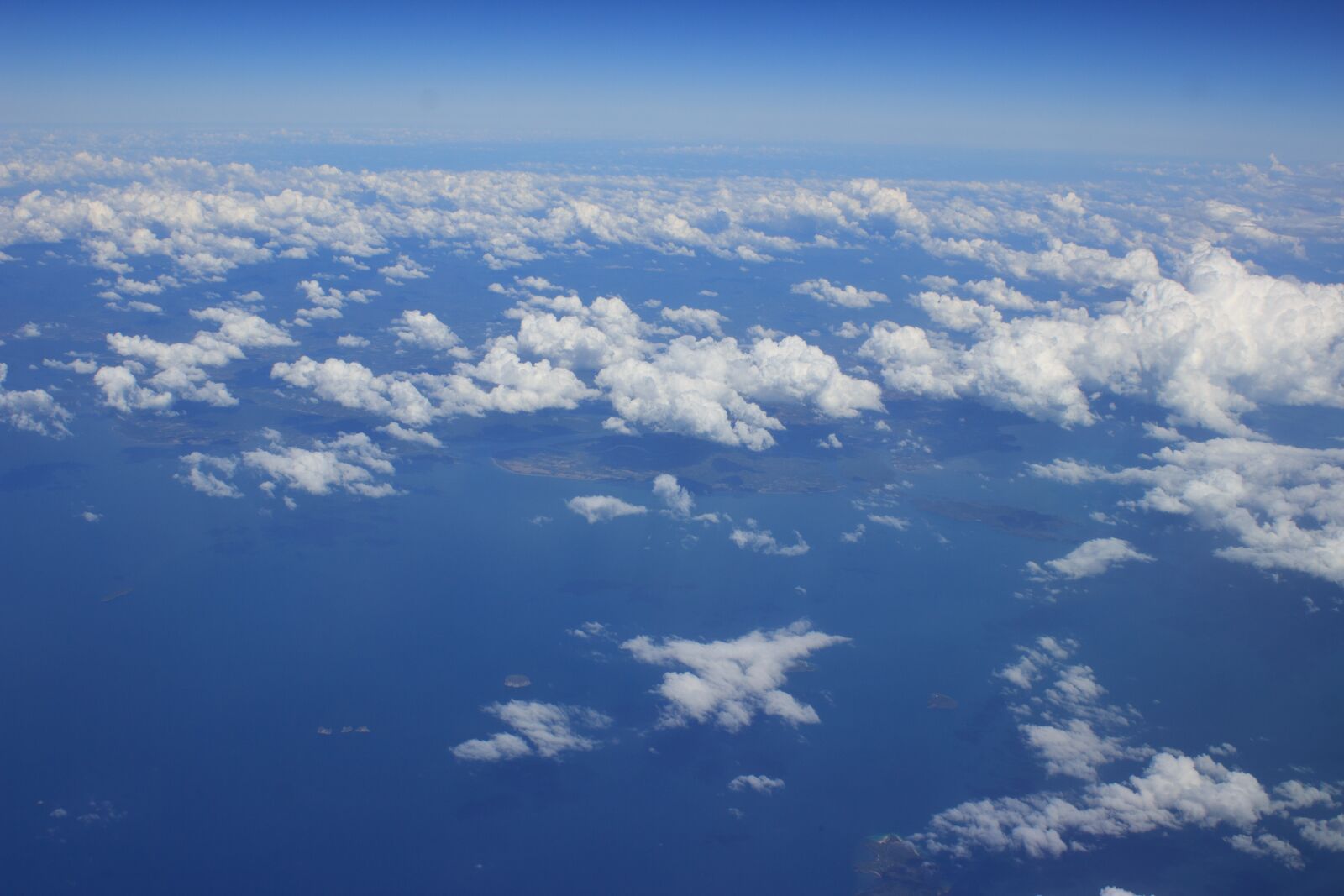 Canon EOS 600D (Rebel EOS T3i / EOS Kiss X5) sample photo. Clouds, heavy, breathtaking photography