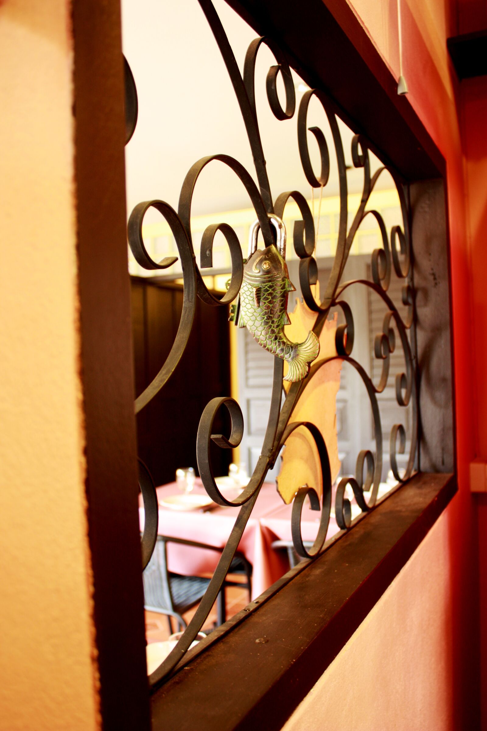 Canon EOS 450D (EOS Rebel XSi / EOS Kiss X2) sample photo. โดดเดี่ยว, โลหะ, ชีวิต photography