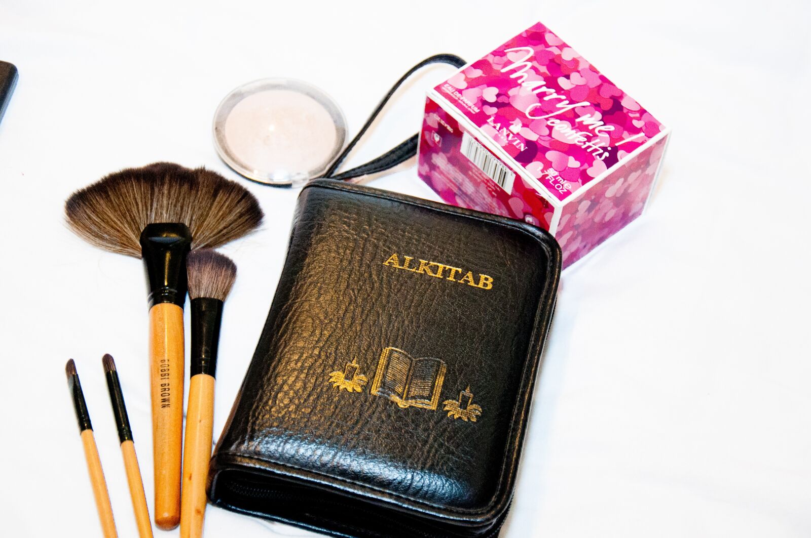 Nikon D90 sample photo. Cosmetics, style, bible photography