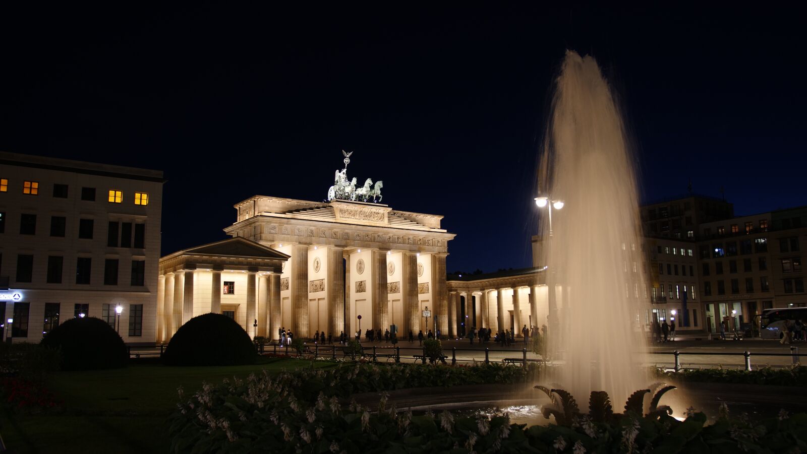 Panasonic Lumix DC-GH5 sample photo. Brandenburg gate, berlin, goal photography
