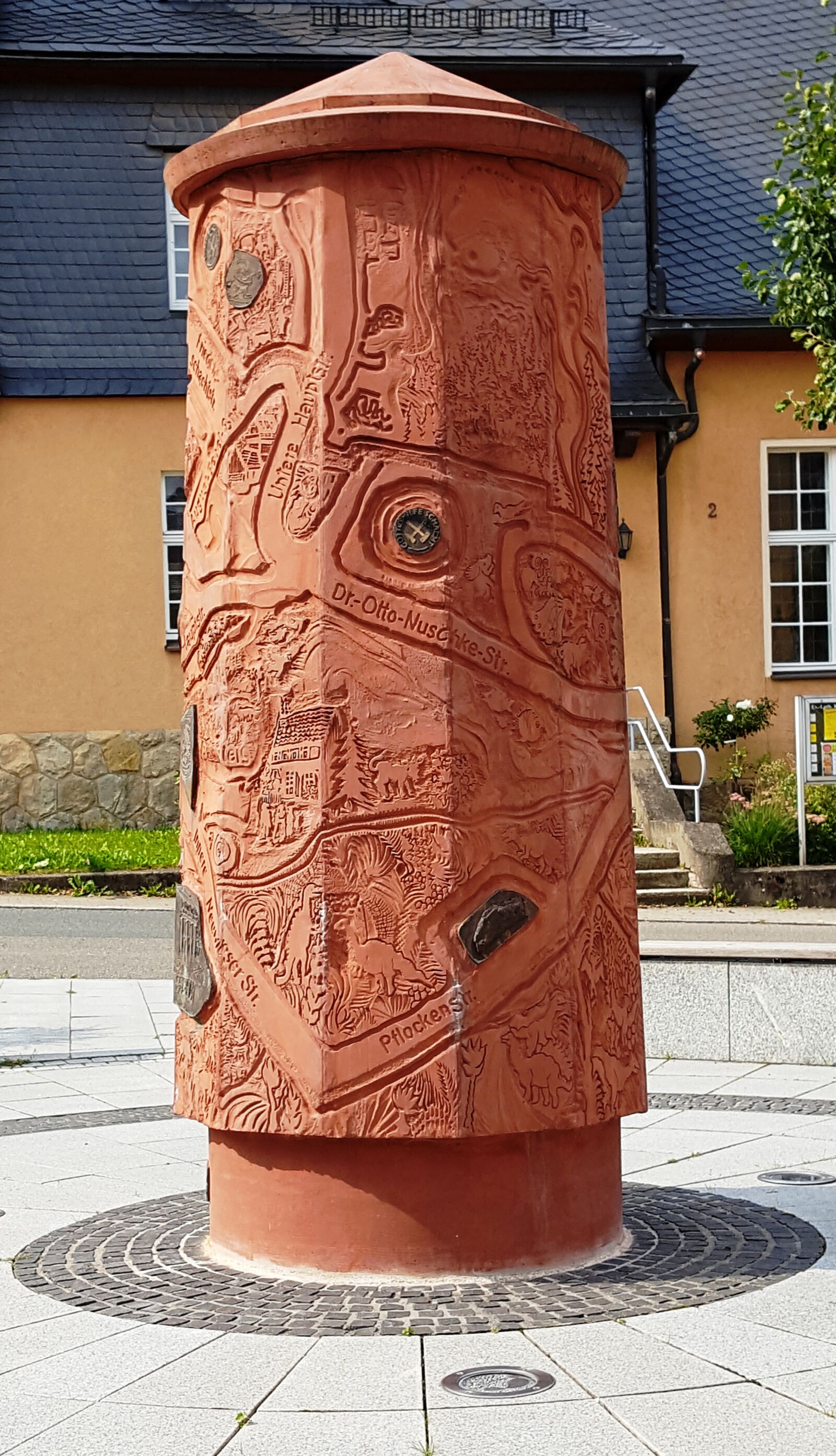 Samsung Galaxy S6 sample photo. Pillar, city history, brown photography