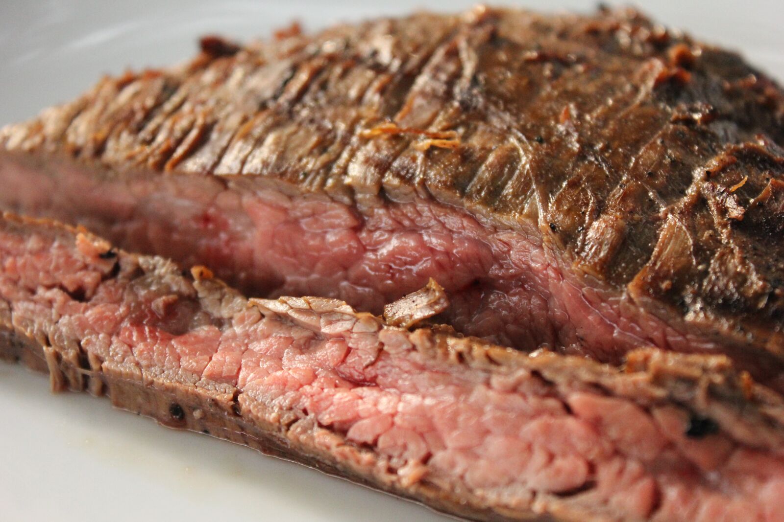 Canon EOS 600D (Rebel EOS T3i / EOS Kiss X5) sample photo. Flank steak, steak, grilled photography