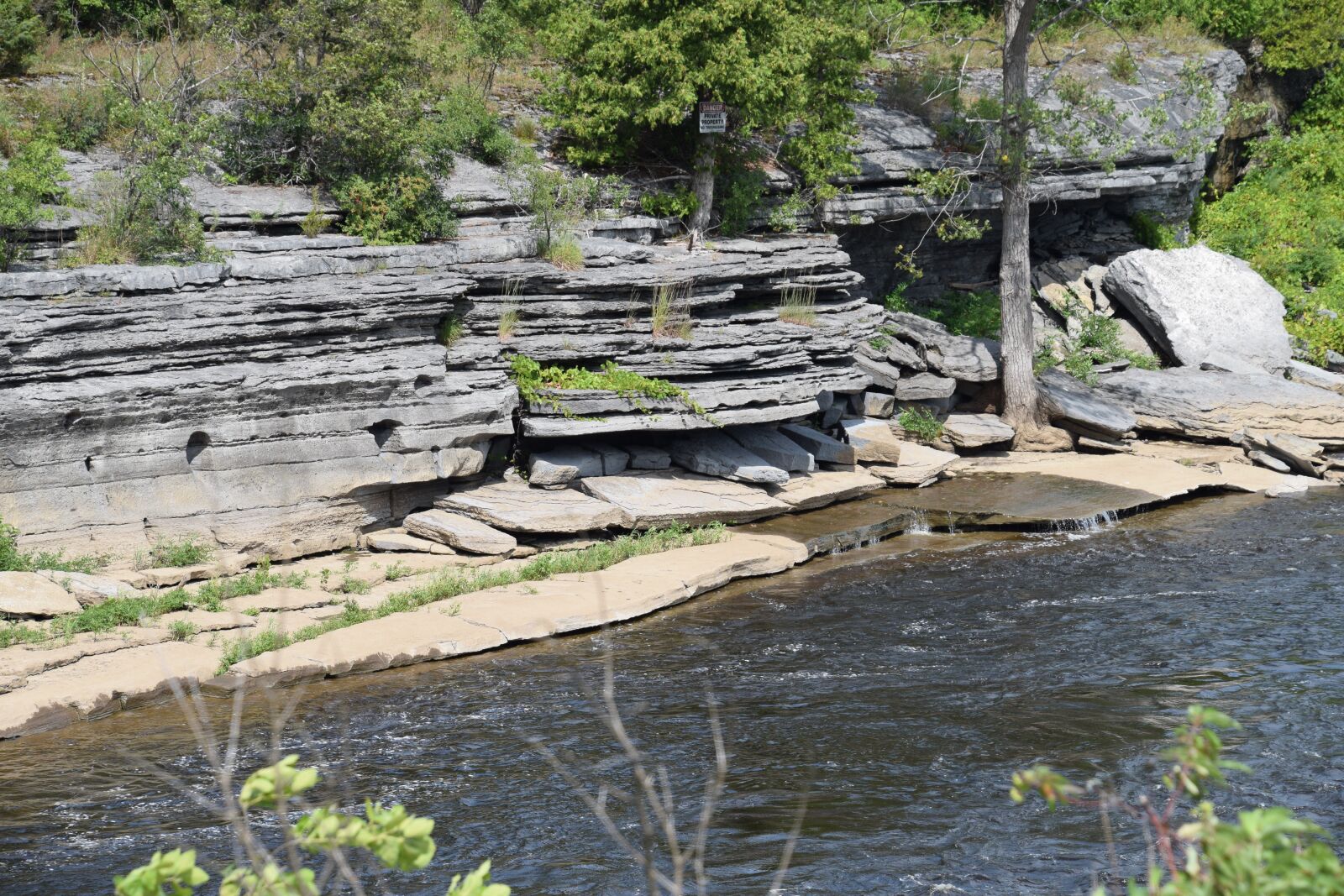 Nikon D5300 sample photo. Rock, ledge, river photography