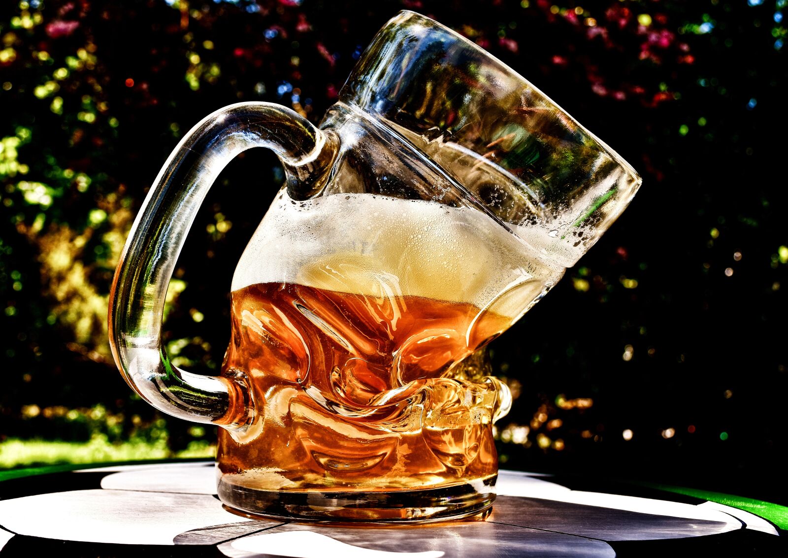 Nikon D7200 sample photo. Beer, beer glass, deformed photography