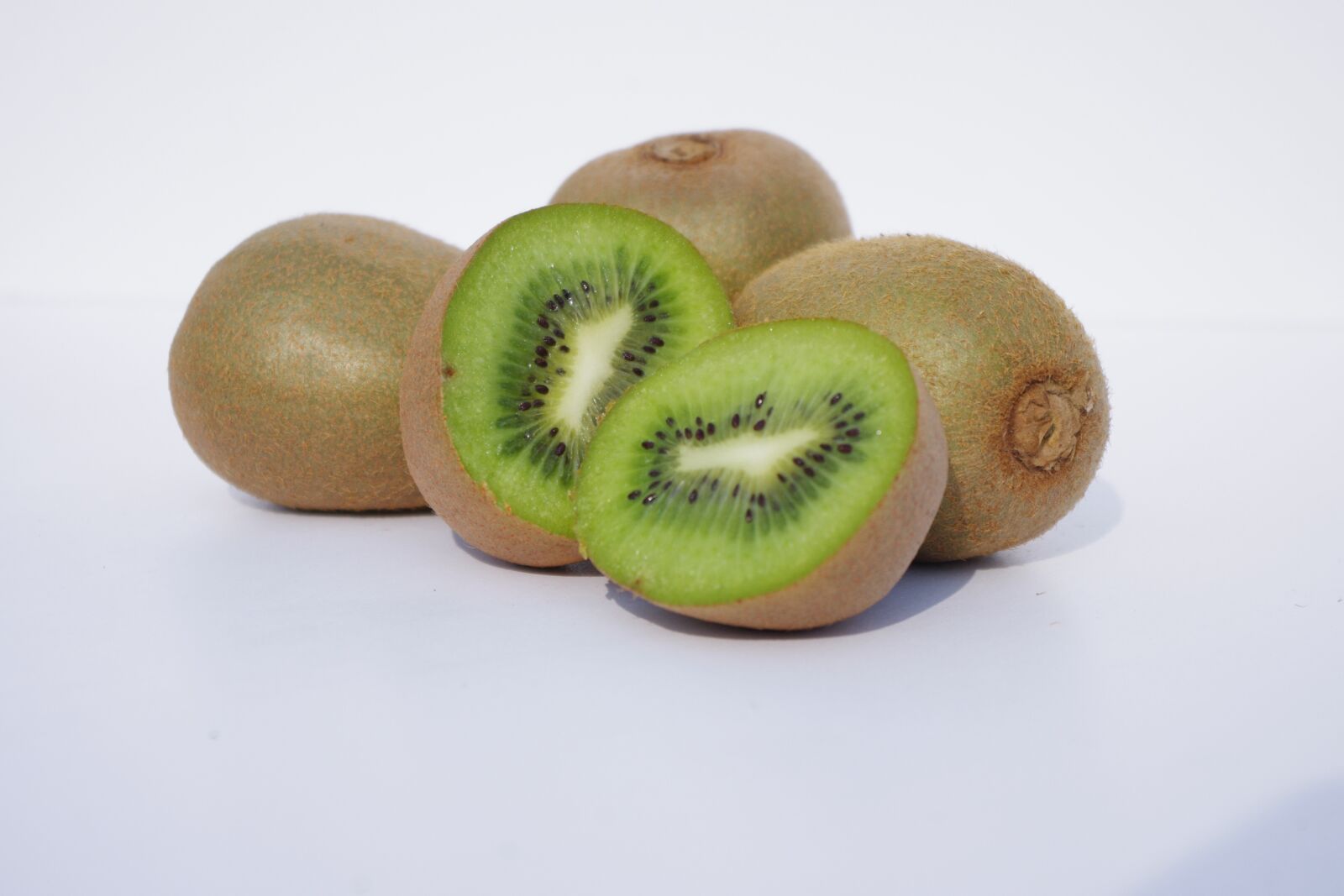 Pentax K-x sample photo. Kiwi, food, fruit photography