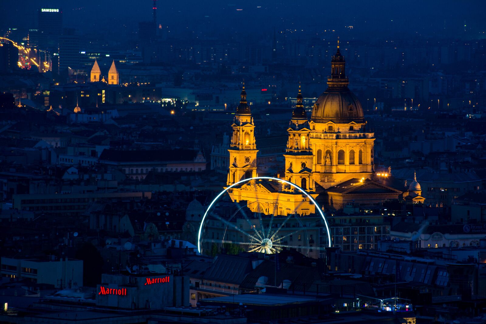 Nikon D5200 sample photo. Travel, city, architecture photography