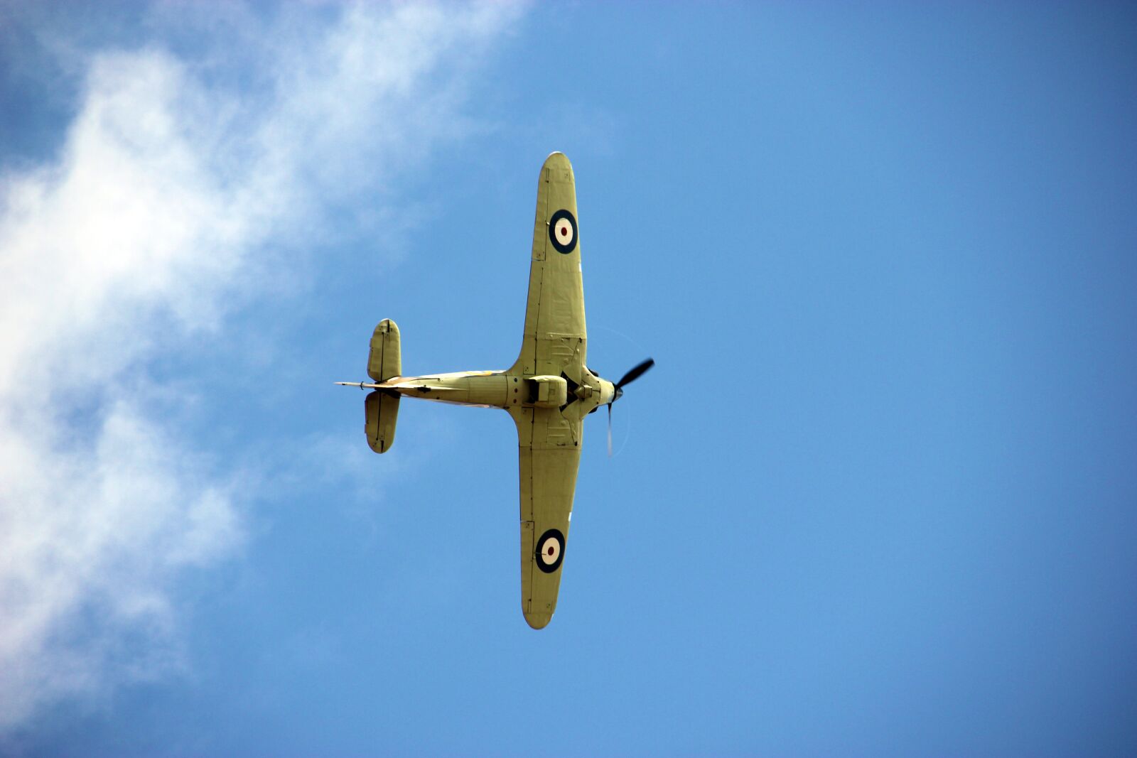 Canon EOS 550D (EOS Rebel T2i / EOS Kiss X4) sample photo. Hawker hurricane, plane, ww2 photography
