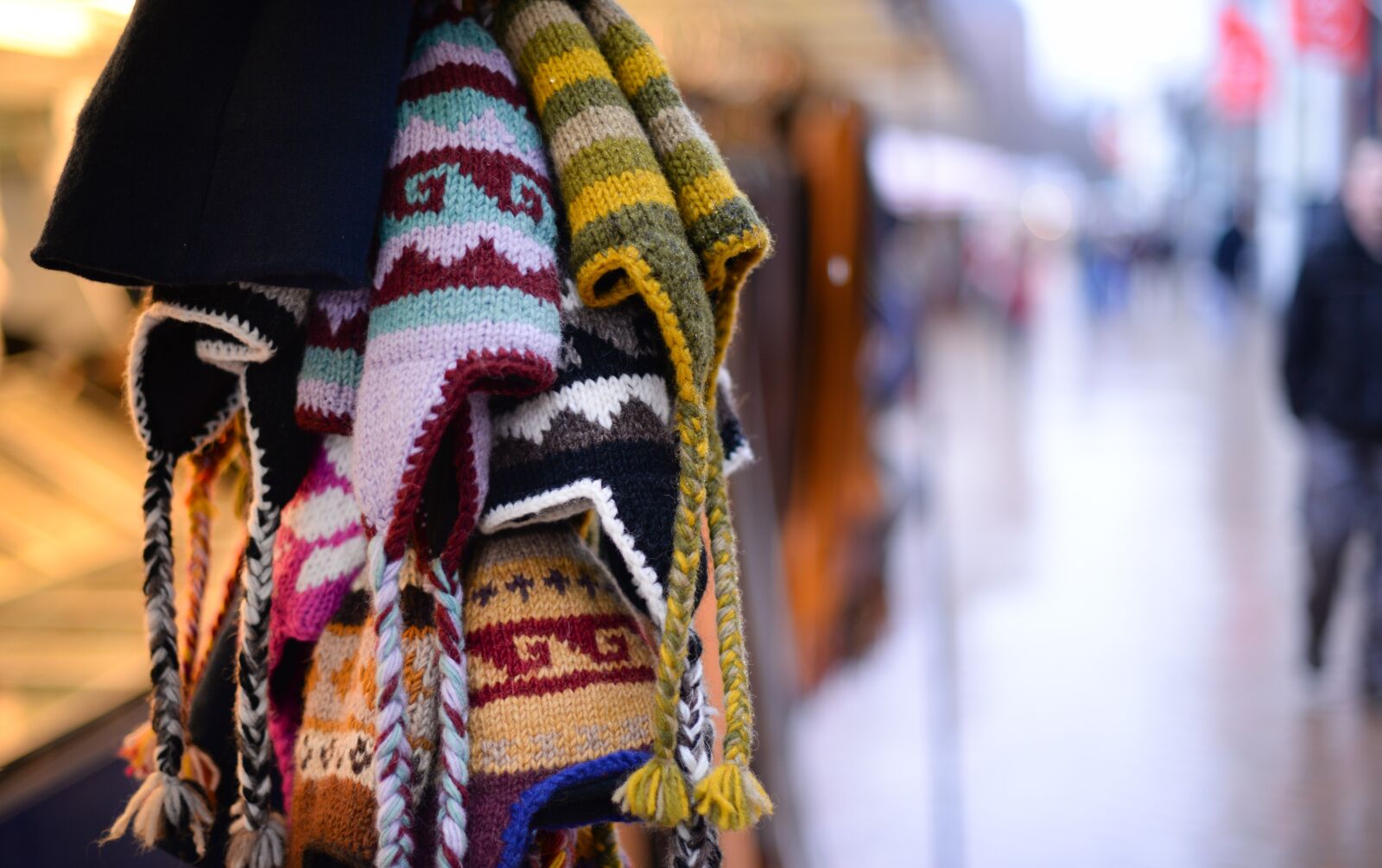 Nikon D610 sample photo. Snow, caps, market photography