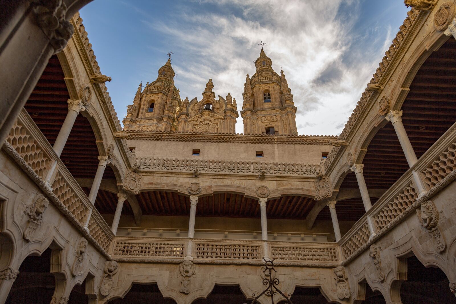 Canon EOS 5D Mark III sample photo. Spain, salamanca, architecture photography