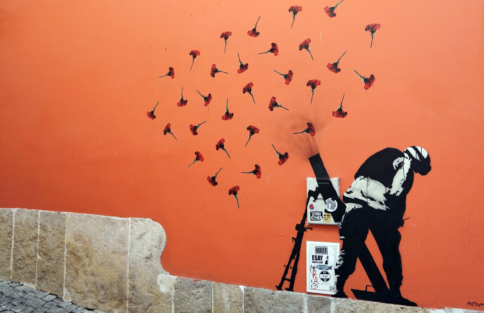 Sony a7R II + Sony FE 24-70mm F2.8 GM sample photo. Graffiti, street, art photography