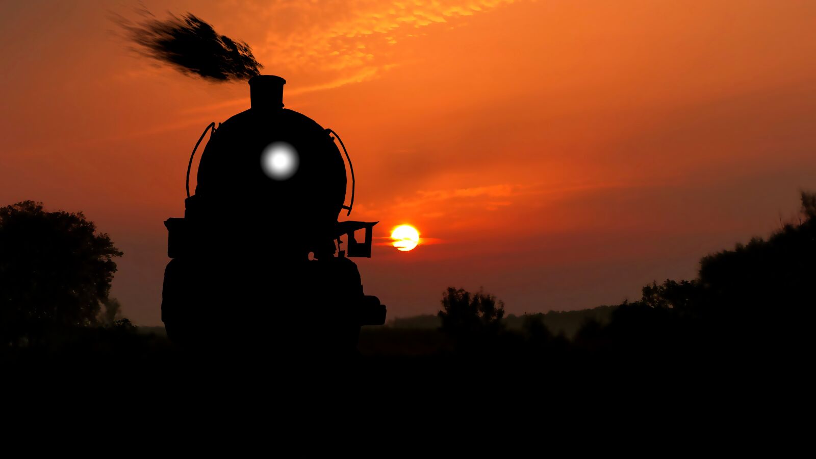 Panasonic Lumix DMC-FZ200 sample photo. Sunset, steam train, transport photography