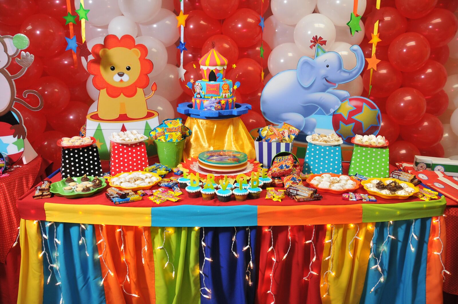 Nikon D300 sample photo. Party, balloons, colorful photography